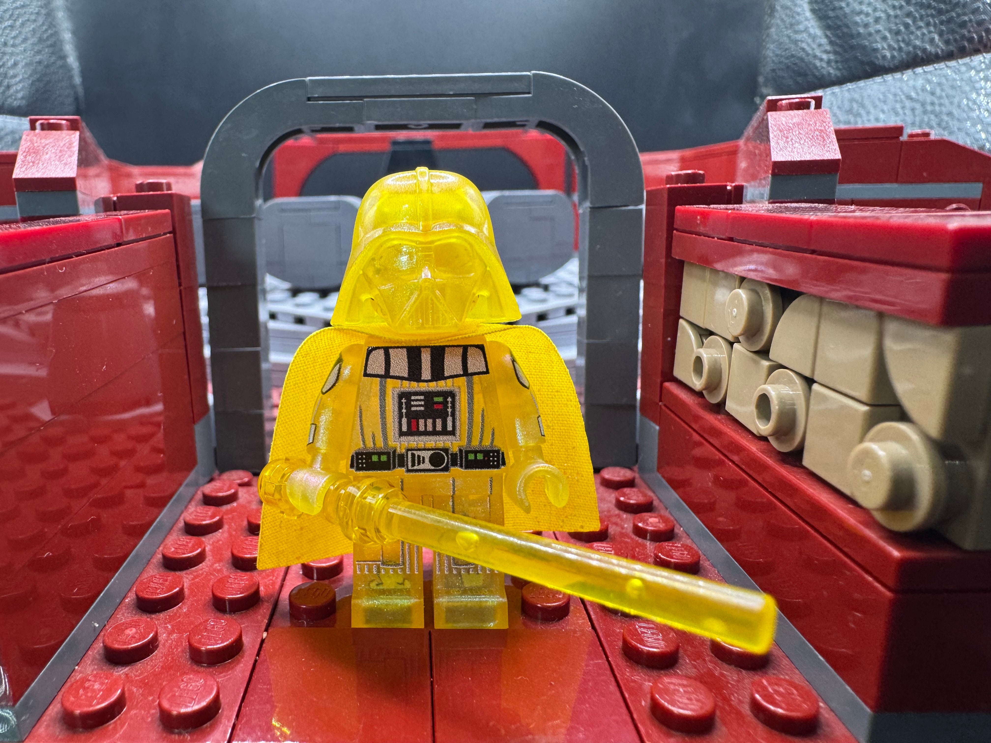 SPECIAL EDITION VADER 1/4 YELLOW VADER