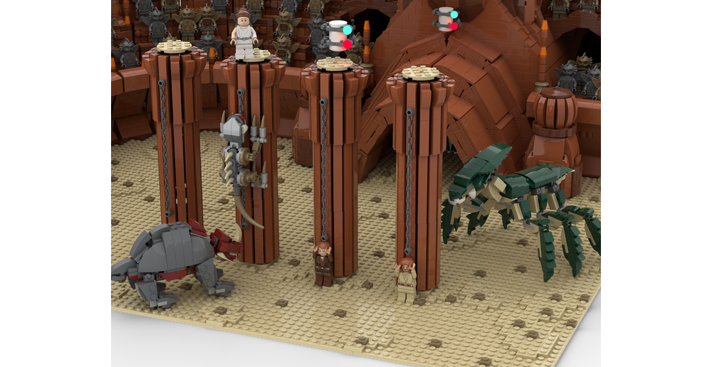 SW Episode 2 Attack of the Clones UCS Petranaki Geonosian Arena (Minifigure Scale) COMES WITH 8 FIGURES