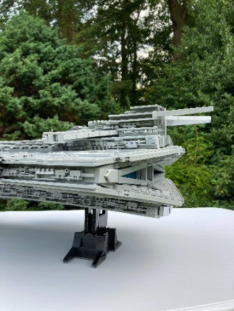 UCS Harrower-Class Dreadnought - REBRICKABLE DESIGN -