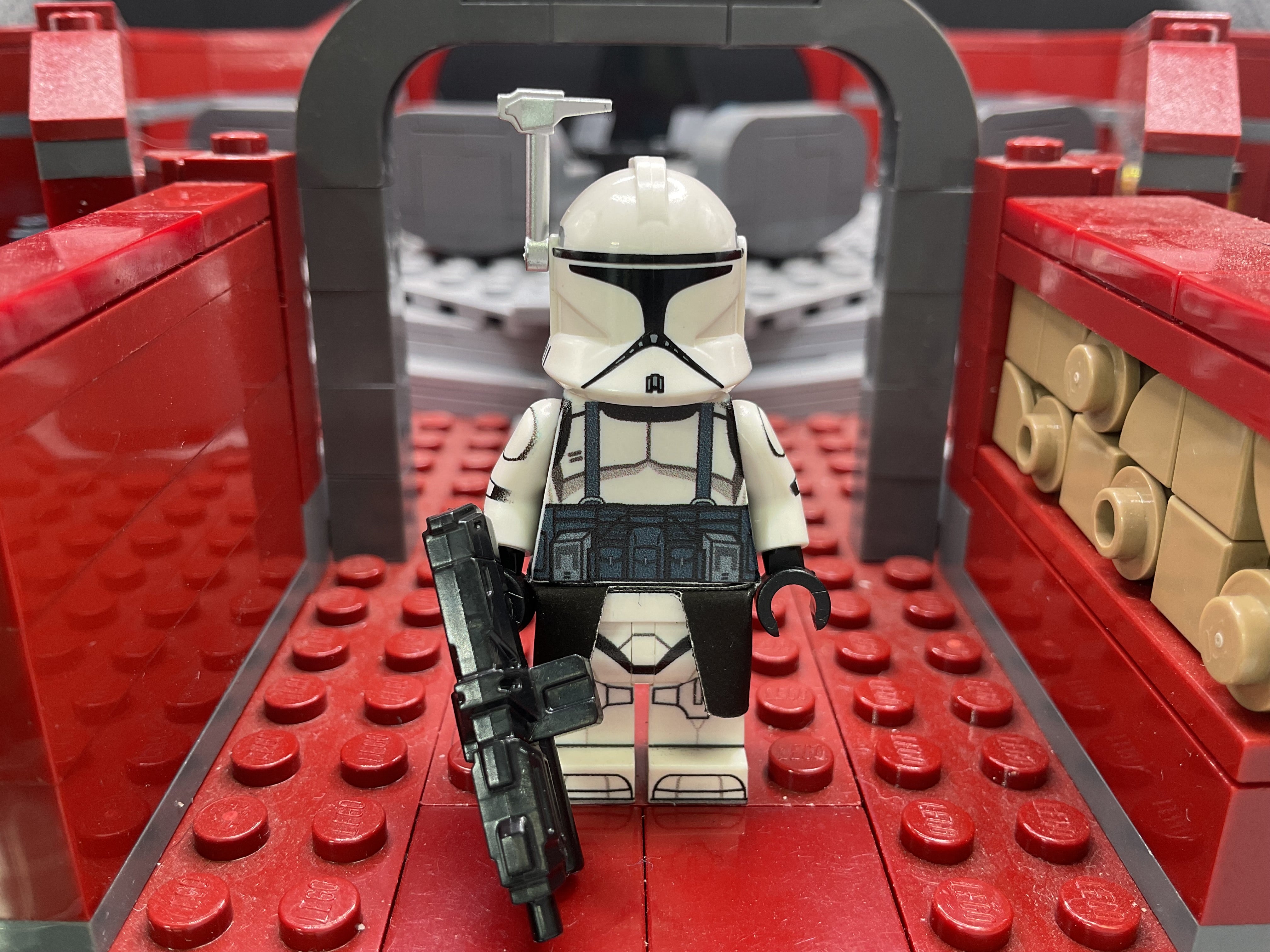P1 Military Commander