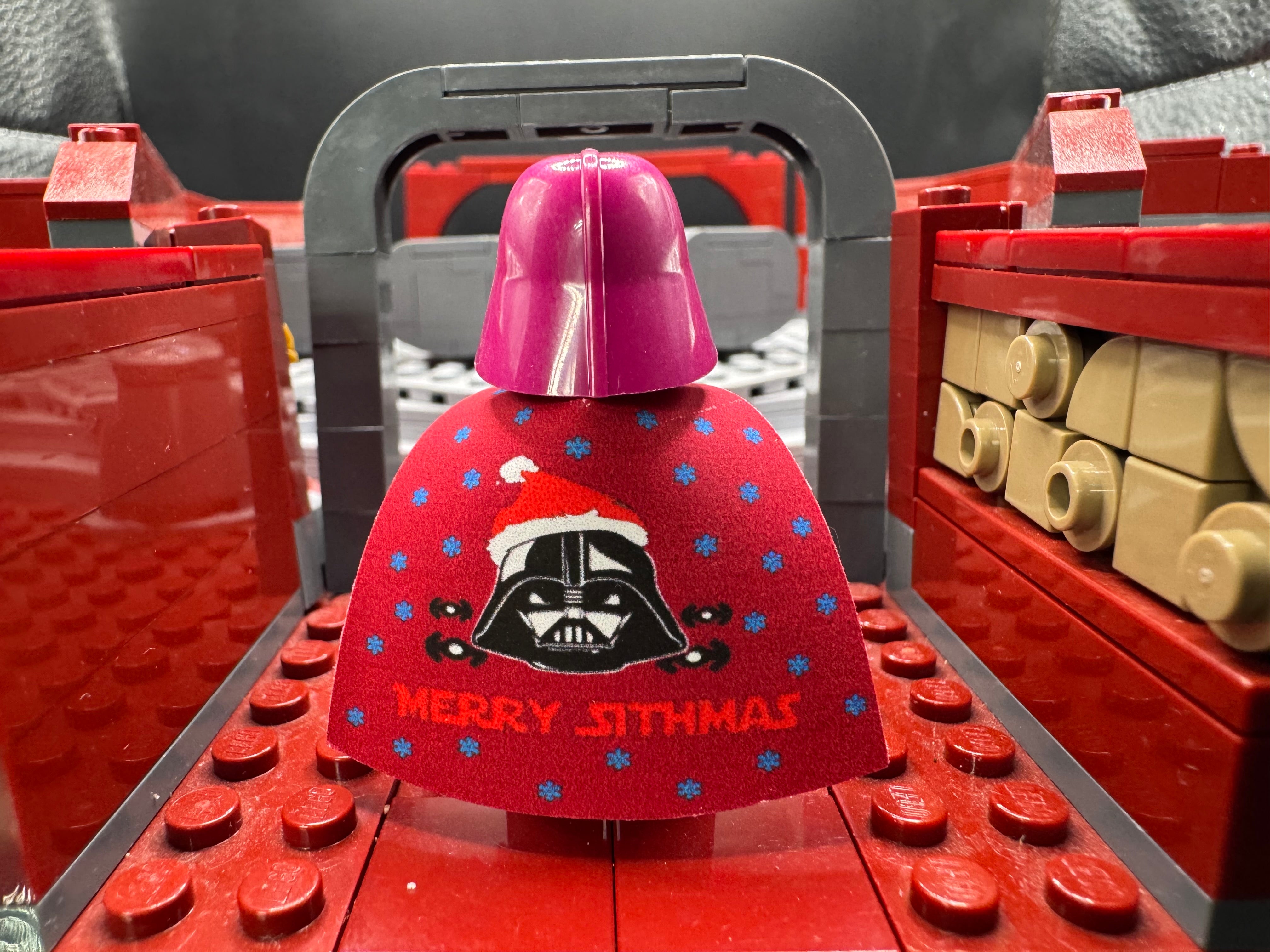 SPECIAL EDITION 1/3 MAGENTA CHRISTMAS SWEATER VADER