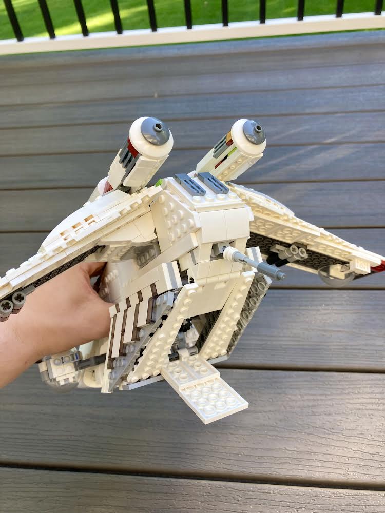 NEW REPUBLIC GUNSHIP