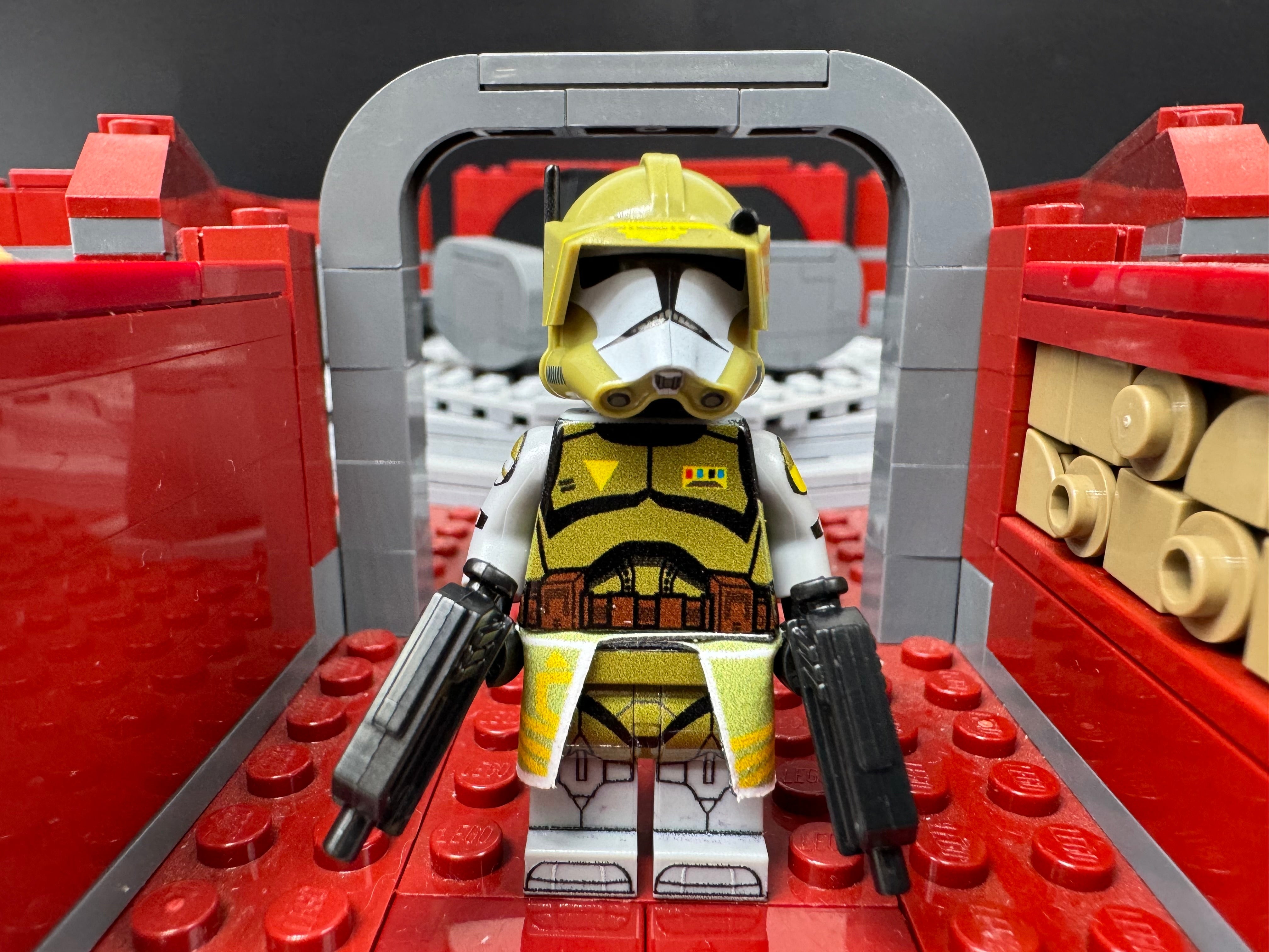 - SPECIAL 48 HOUR STEAL - MYSTERY Custom Clone Minifigure LOT (HELMETS & WEAPONS GUARANTEED)