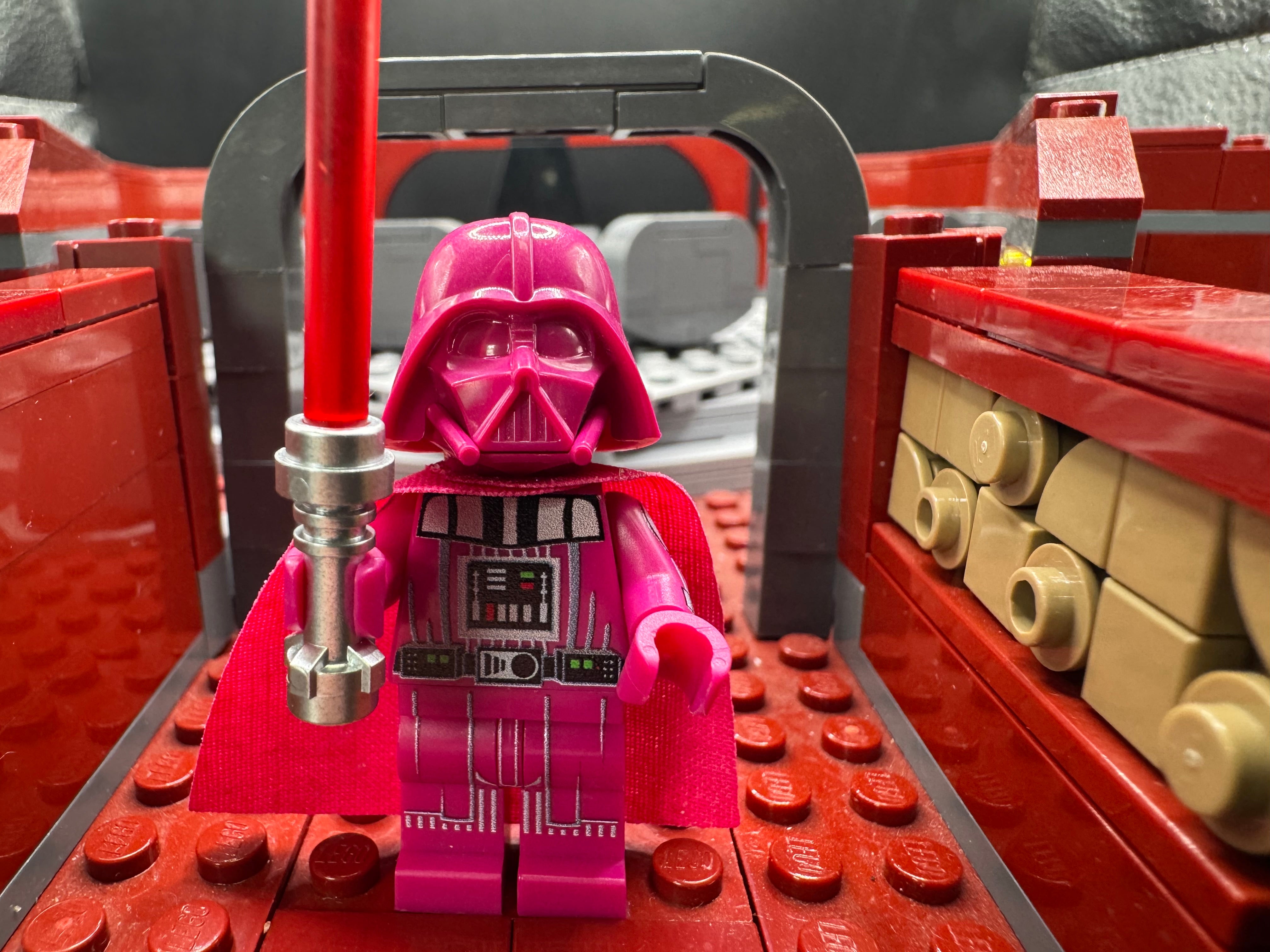 SPECIAL EDITION 1/3 MAGENTA VADER