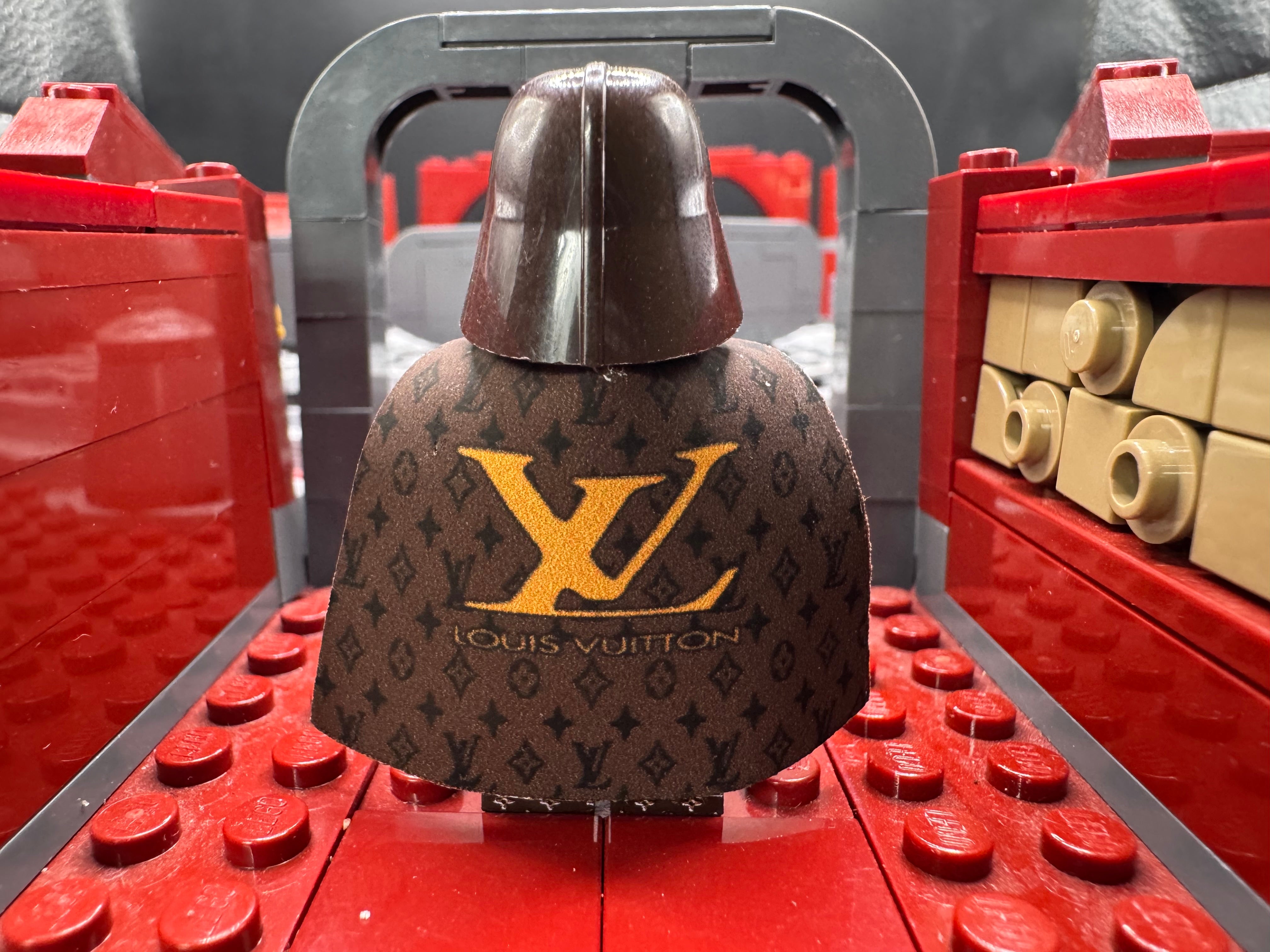 SPECIAL EDITION 1/4 LV HANDBAG DK BROWN VADER