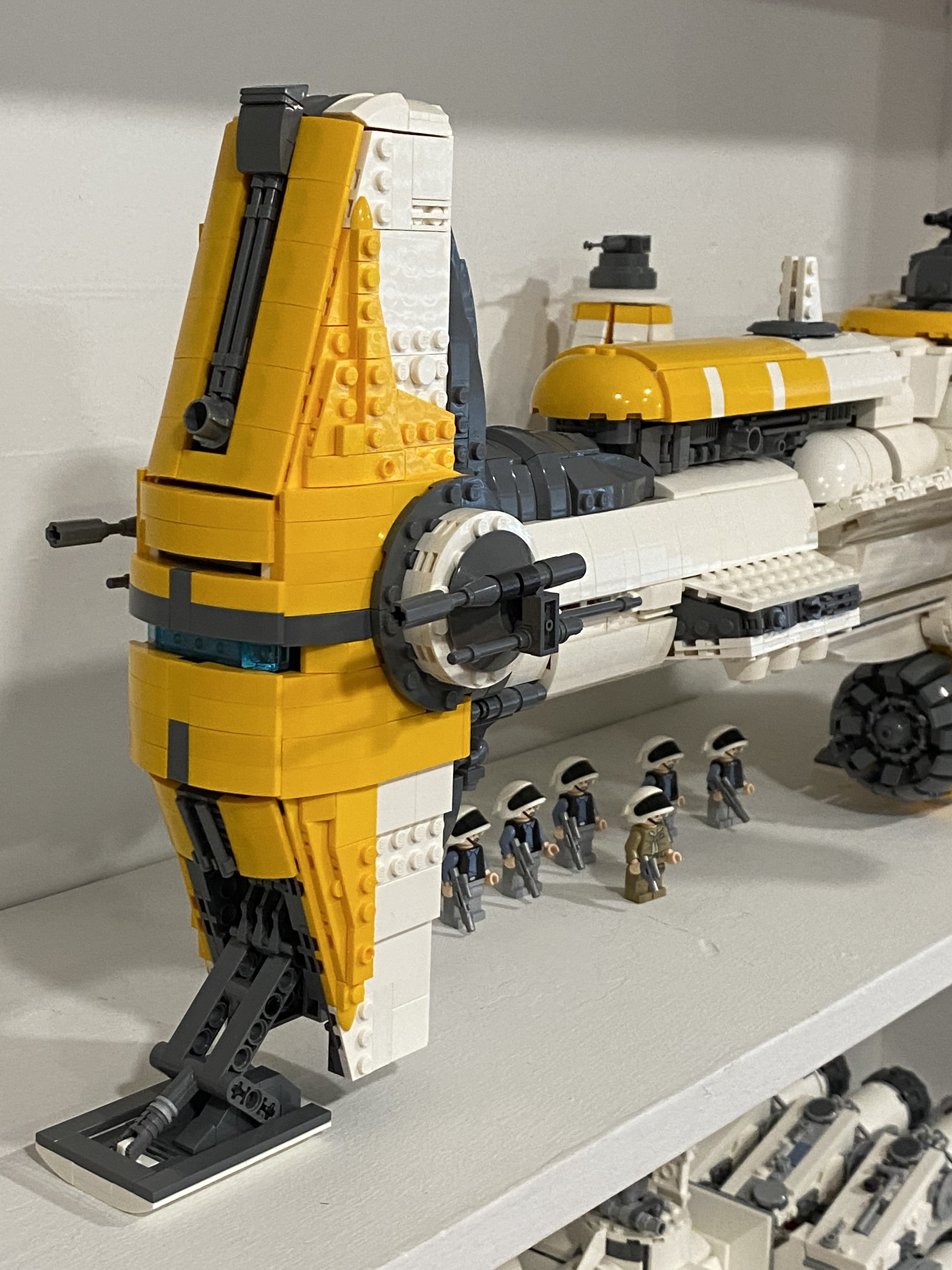 UCS Hammerhead Corvette Lightmaker
