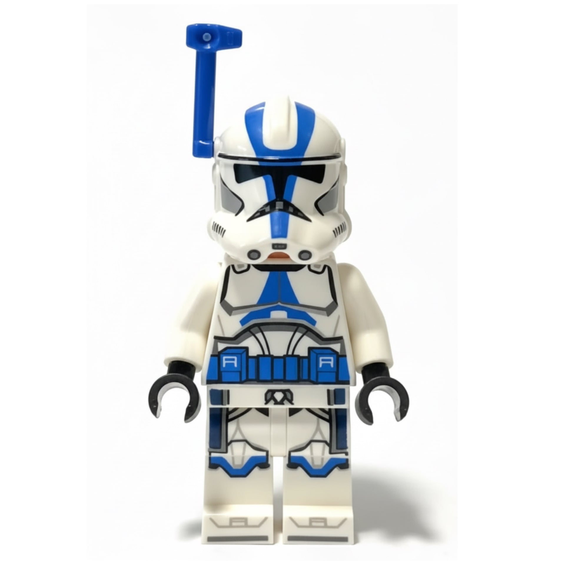 Clone Trooper Officer, 501st Legion (Phase 2) - White Arms, Blue Rangefinder, Nougat Head, Helmet with Holes Item No: sw1246
