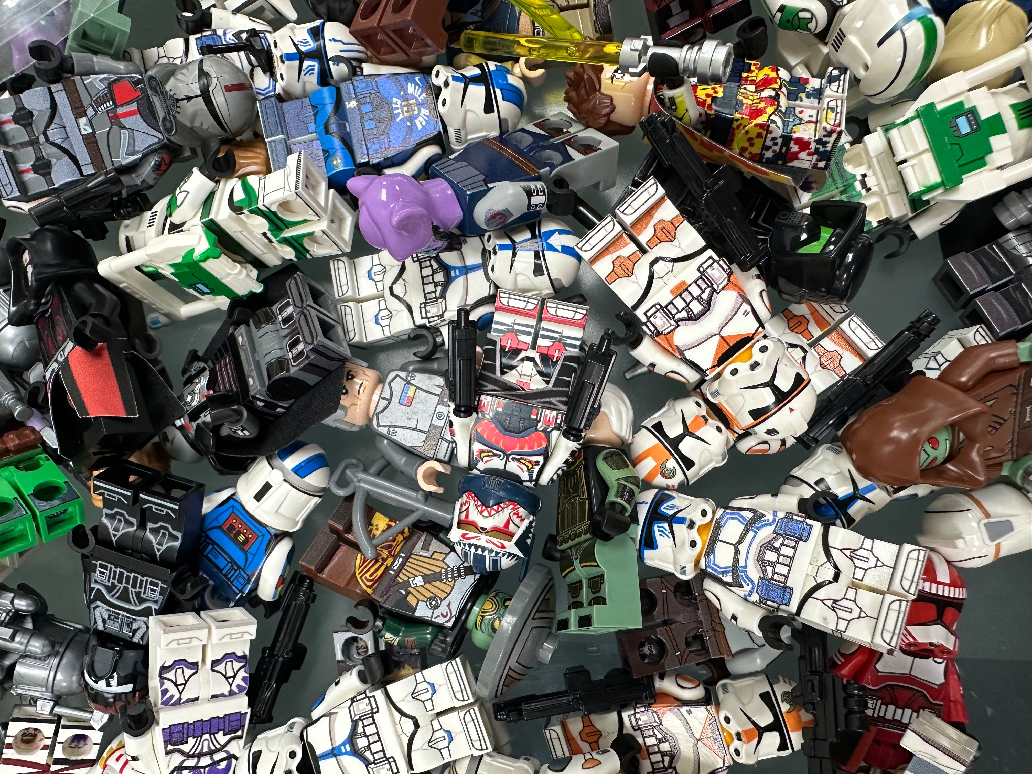 MYSTERY CUSTOM MINIFIGURE