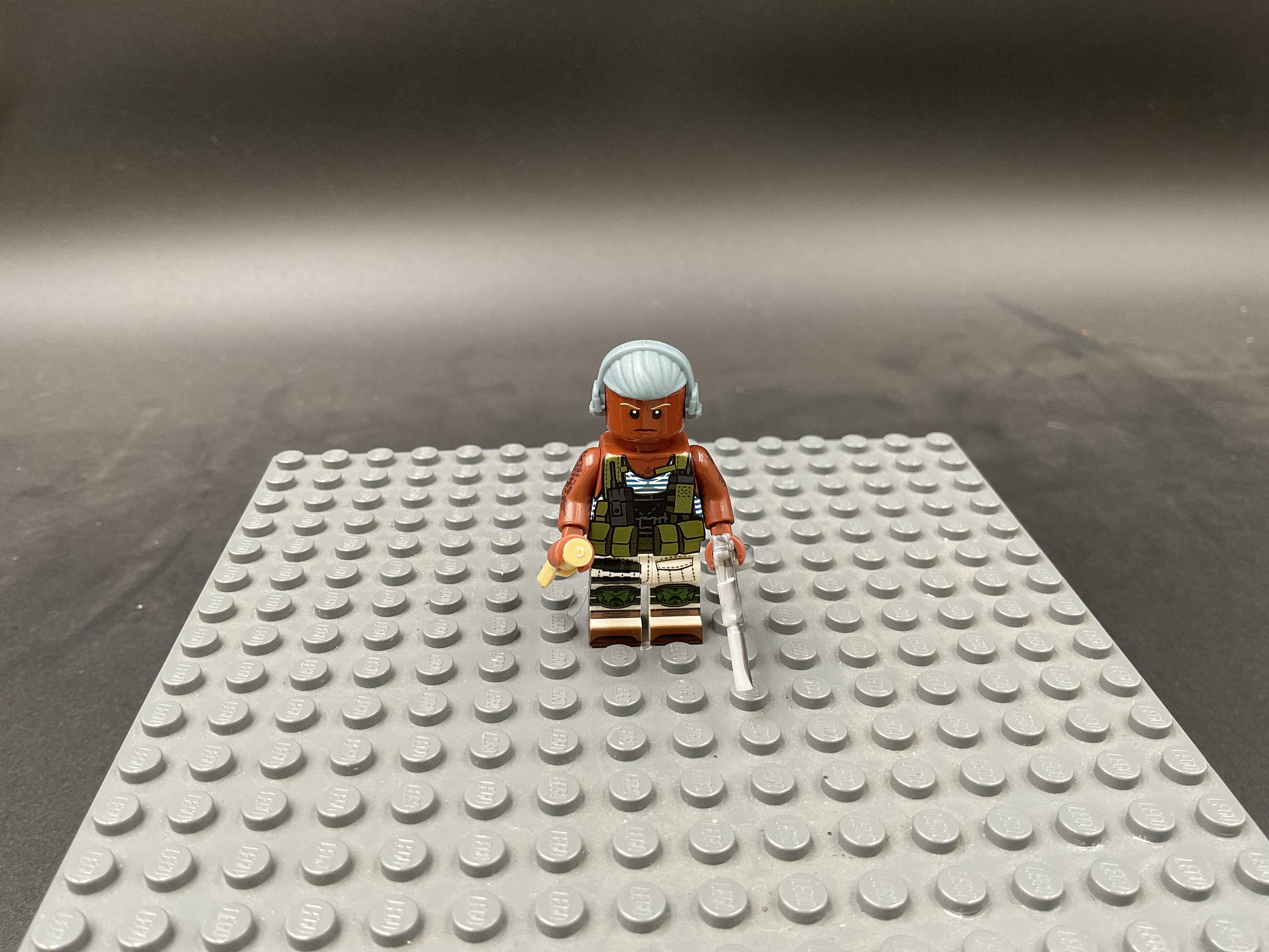 Custom Minifigure #011