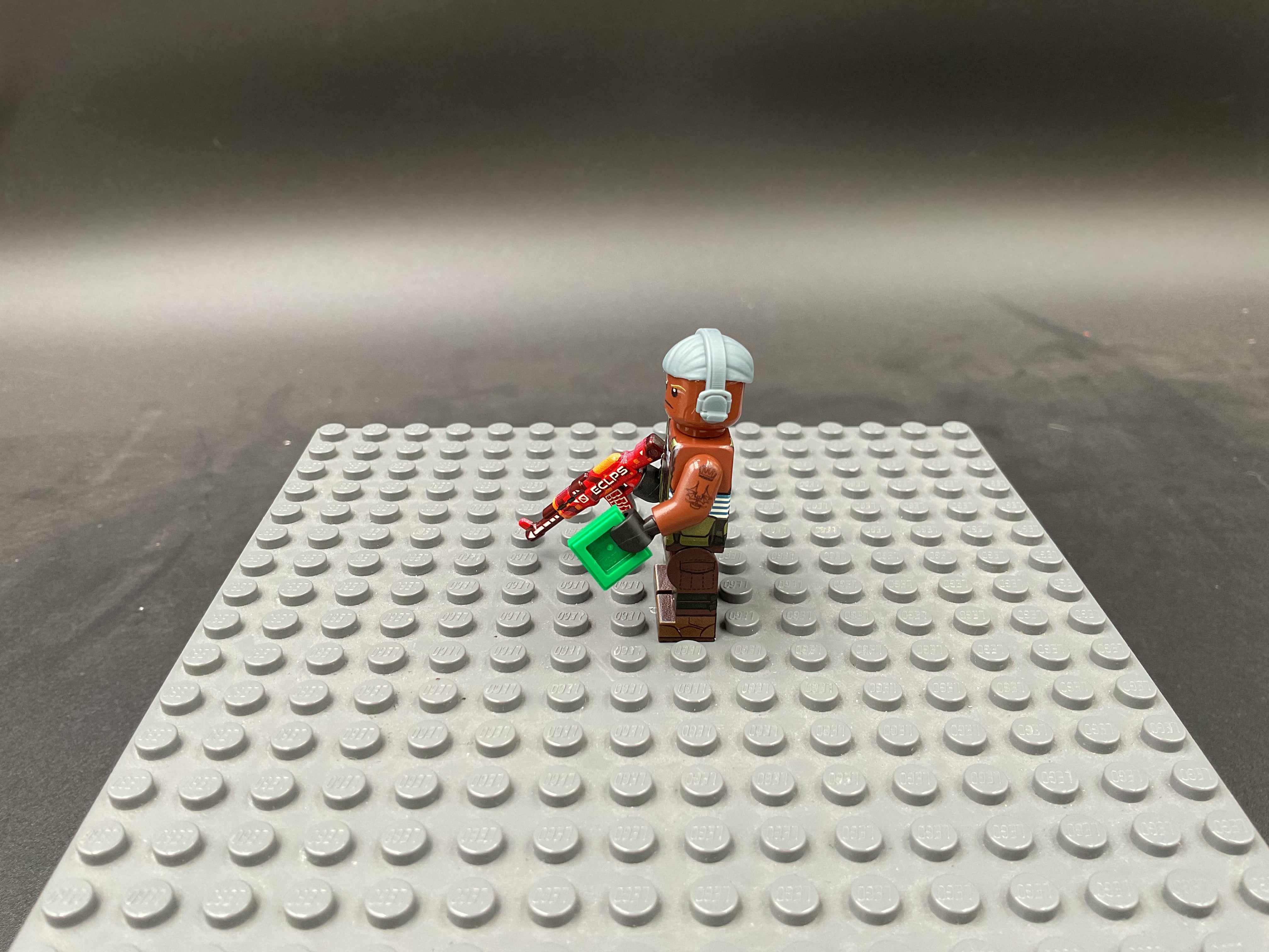 Custom Minifigure #016