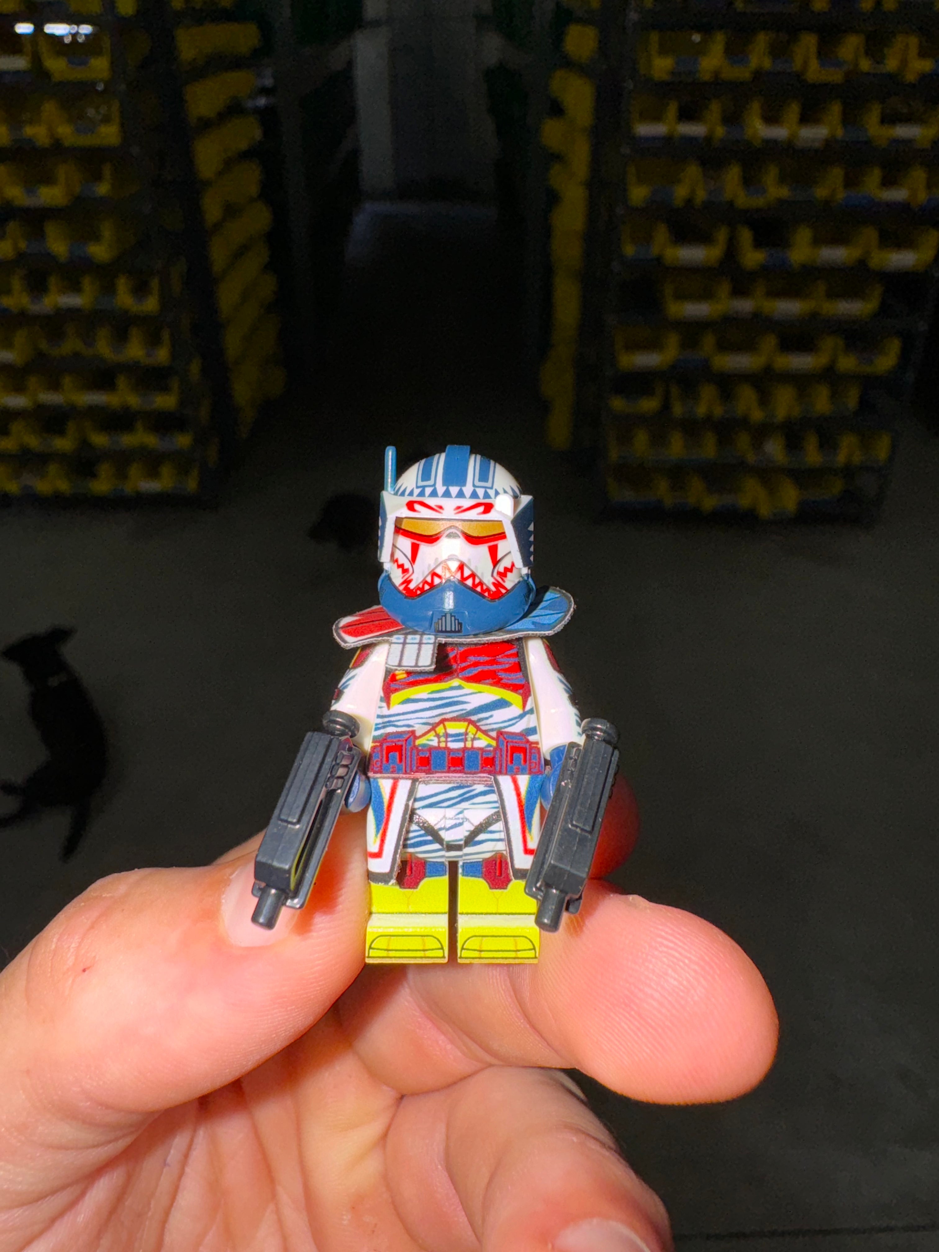 Join bidbro app (link below) to buy these exclusive figs! 50 limited edition muunilinst 10 figures!