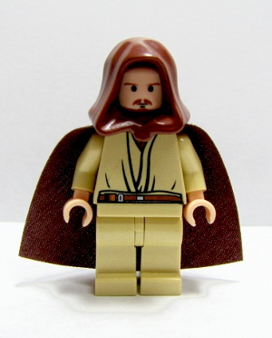 Qui-Gon Jinn - Light Nougat Head with Black Chin Dimple, Brown Hood and Cape Item No: sw0172a