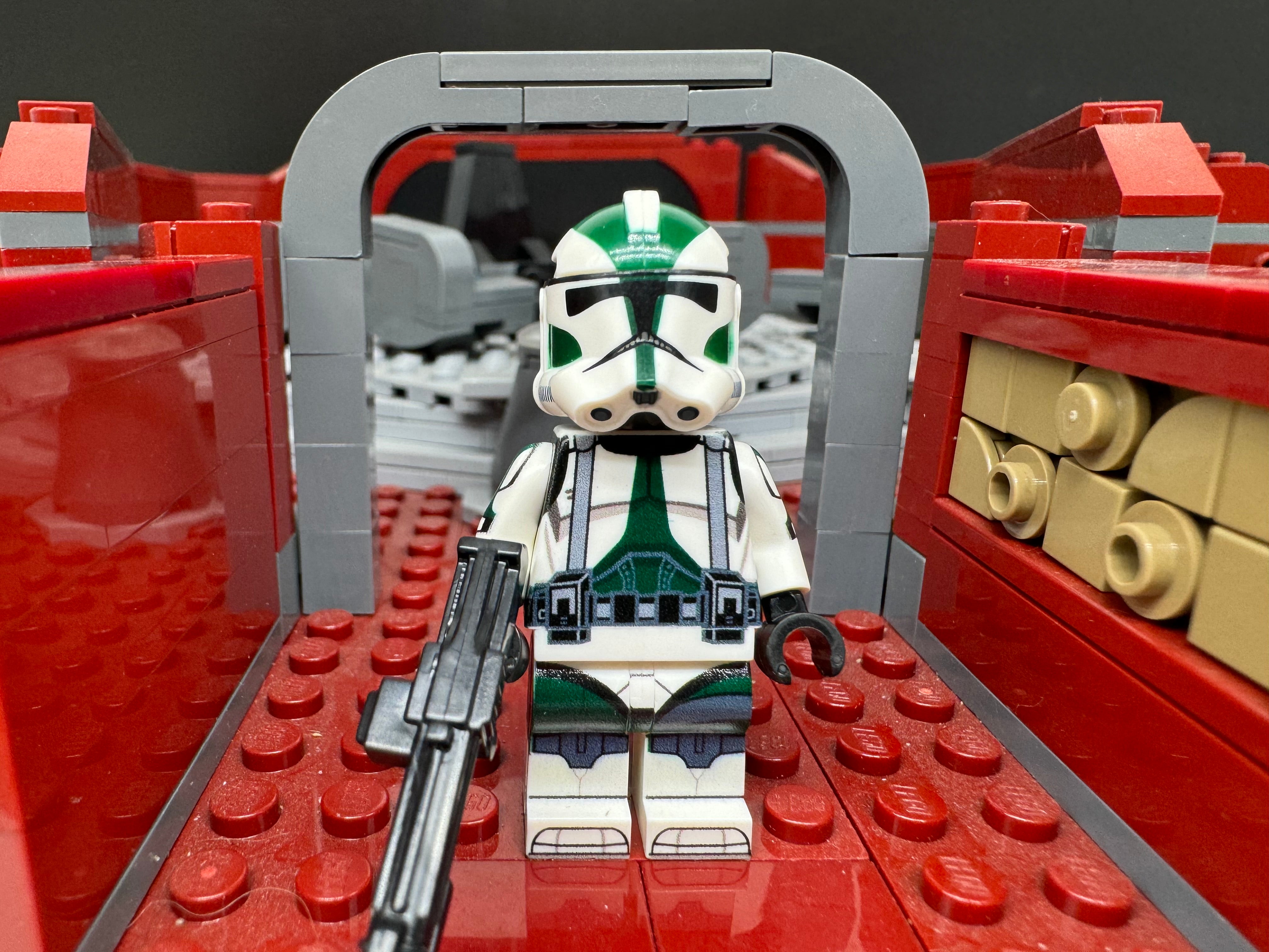 P2 Commander Gree