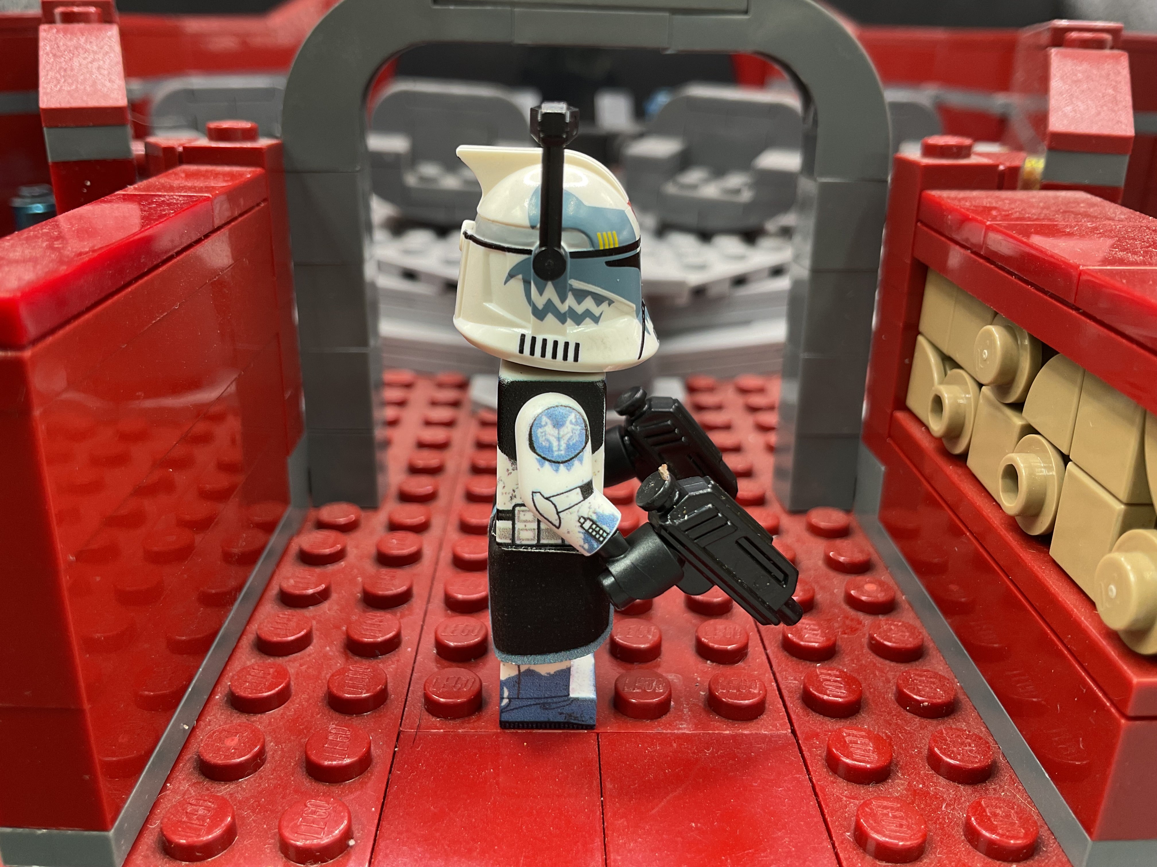 P1 Commander Wolffe (Sand Blue)