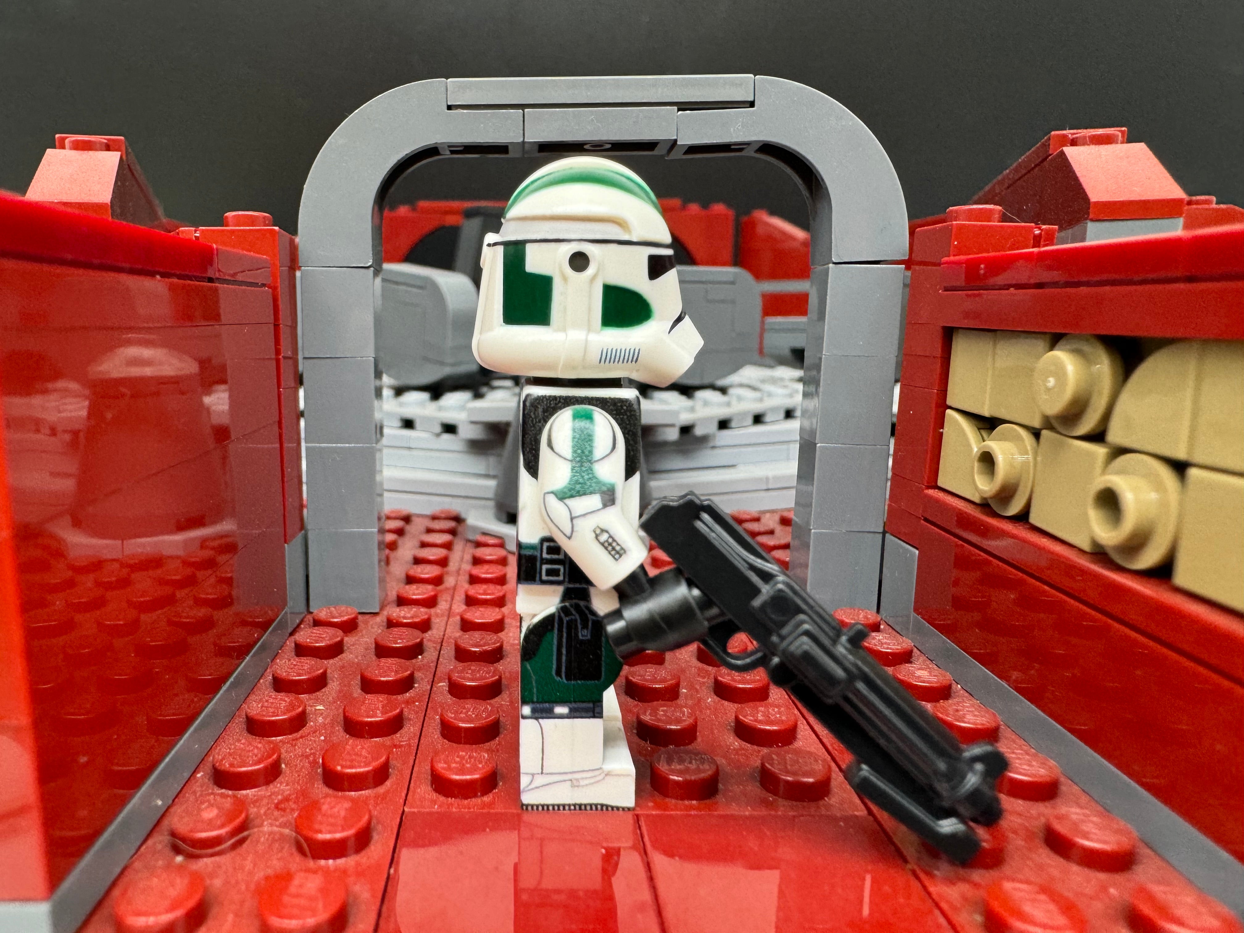 P2 Commander Gree