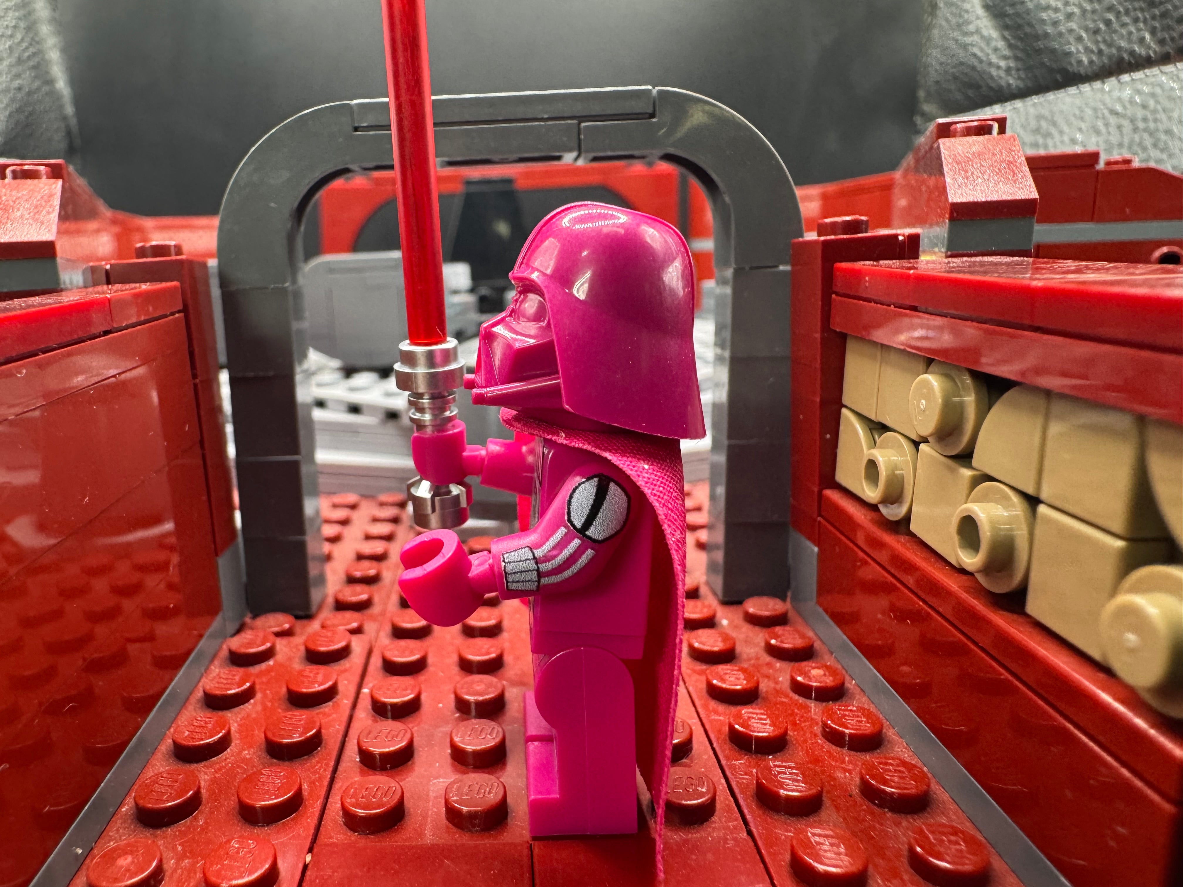 SPECIAL EDITION 1/3 MAGENTA VADER