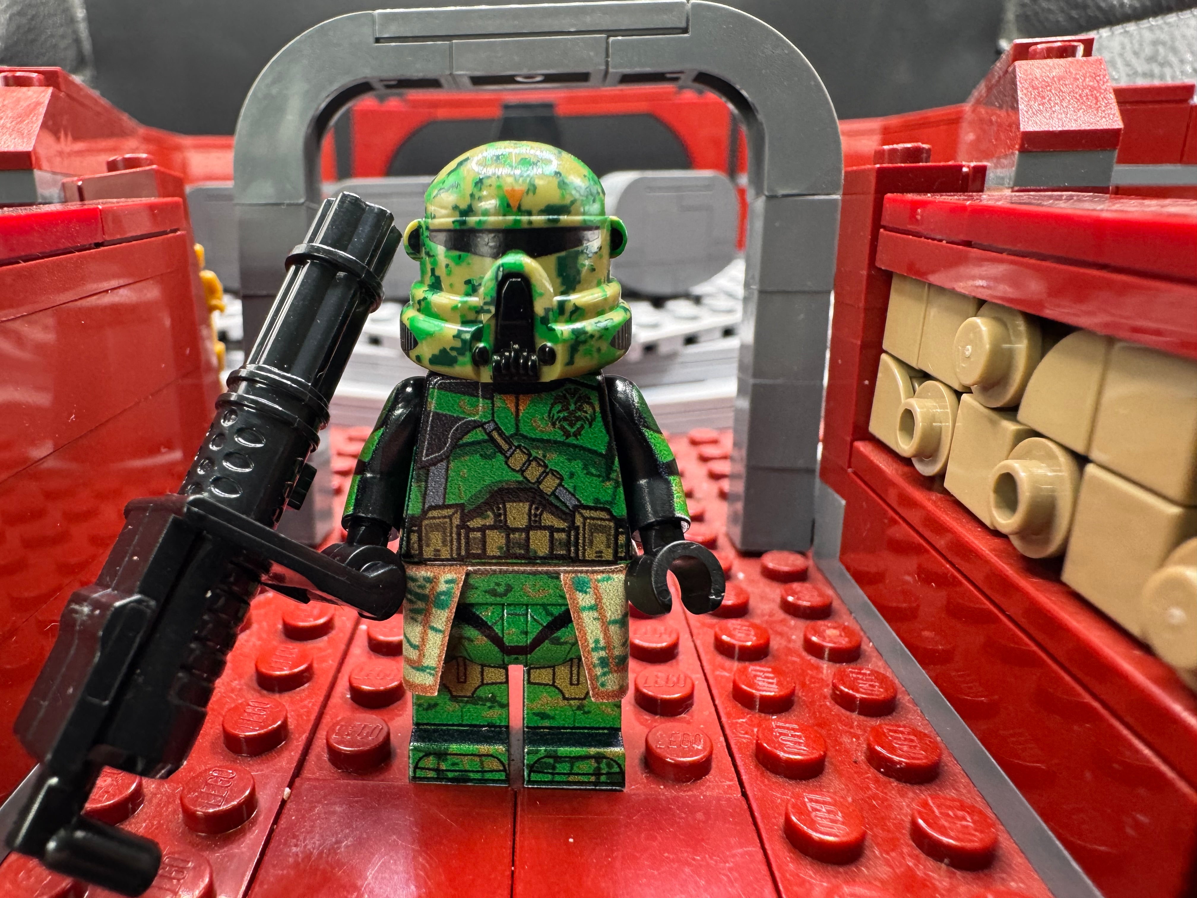 SPECIAL EDITION KASHYYYK GREEN AIRBORNE STRIKER