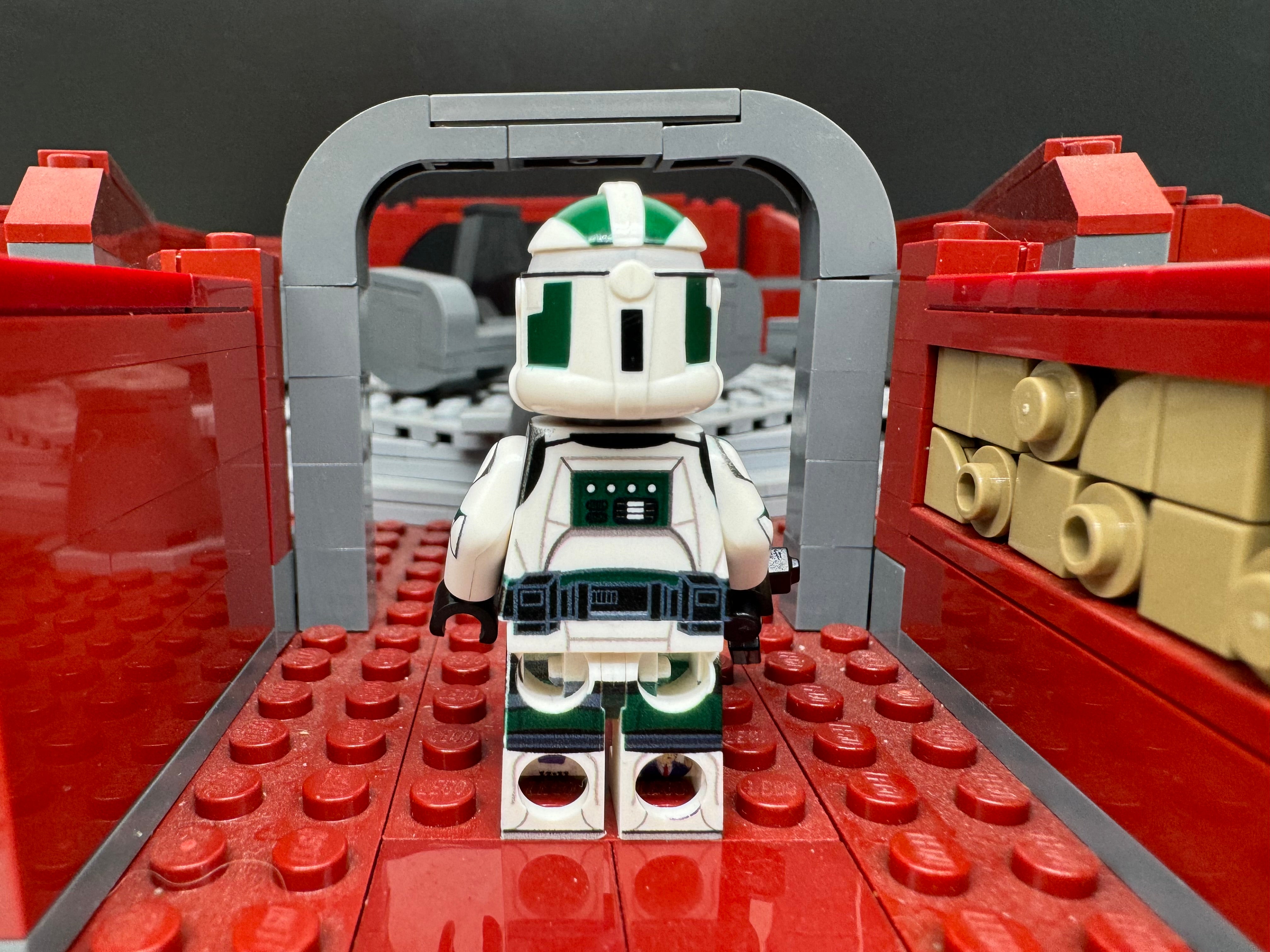 P2 Commander Gree