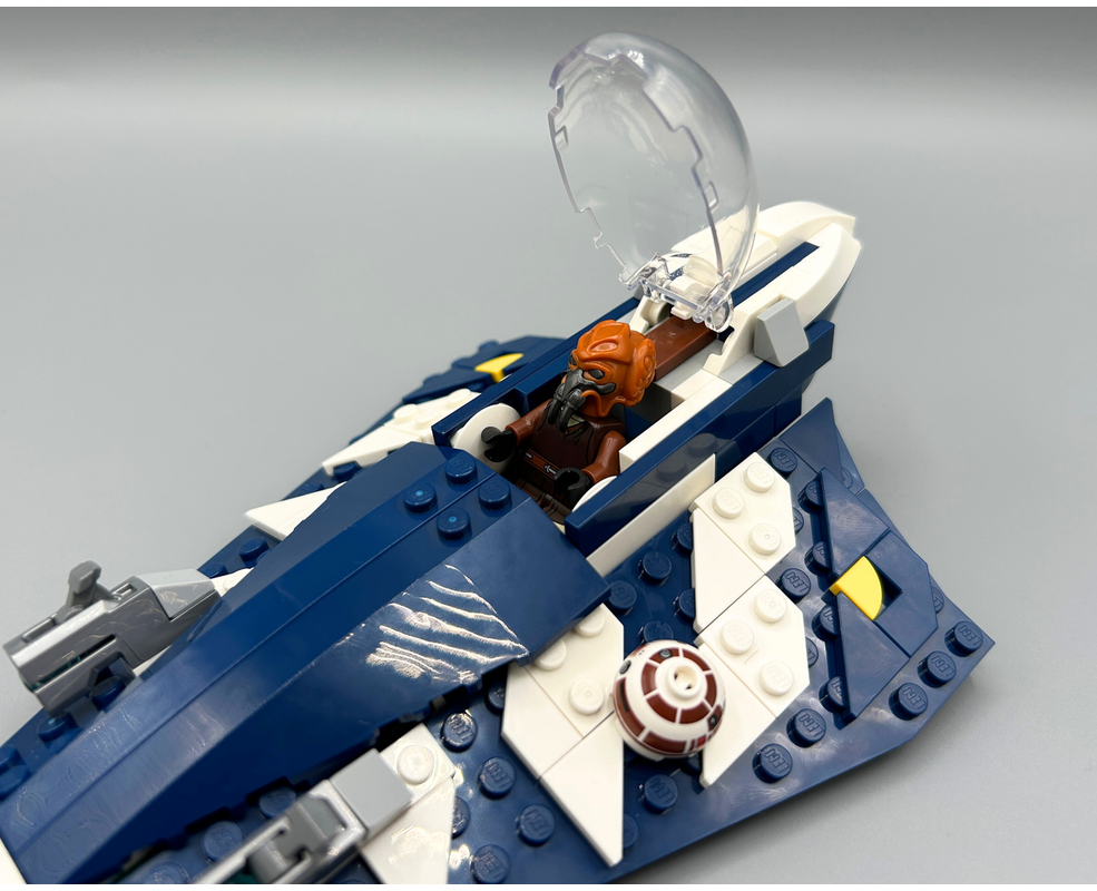 20251 PLO KOON STARFIGHTER WITH FIGURE!