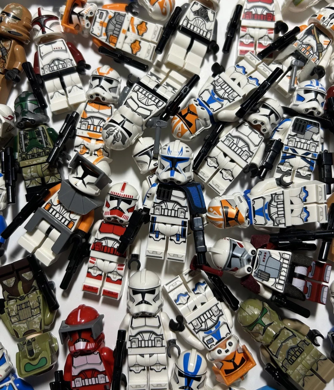 FREE OFFICIAL CLONE TROOPER BLIND BAG!