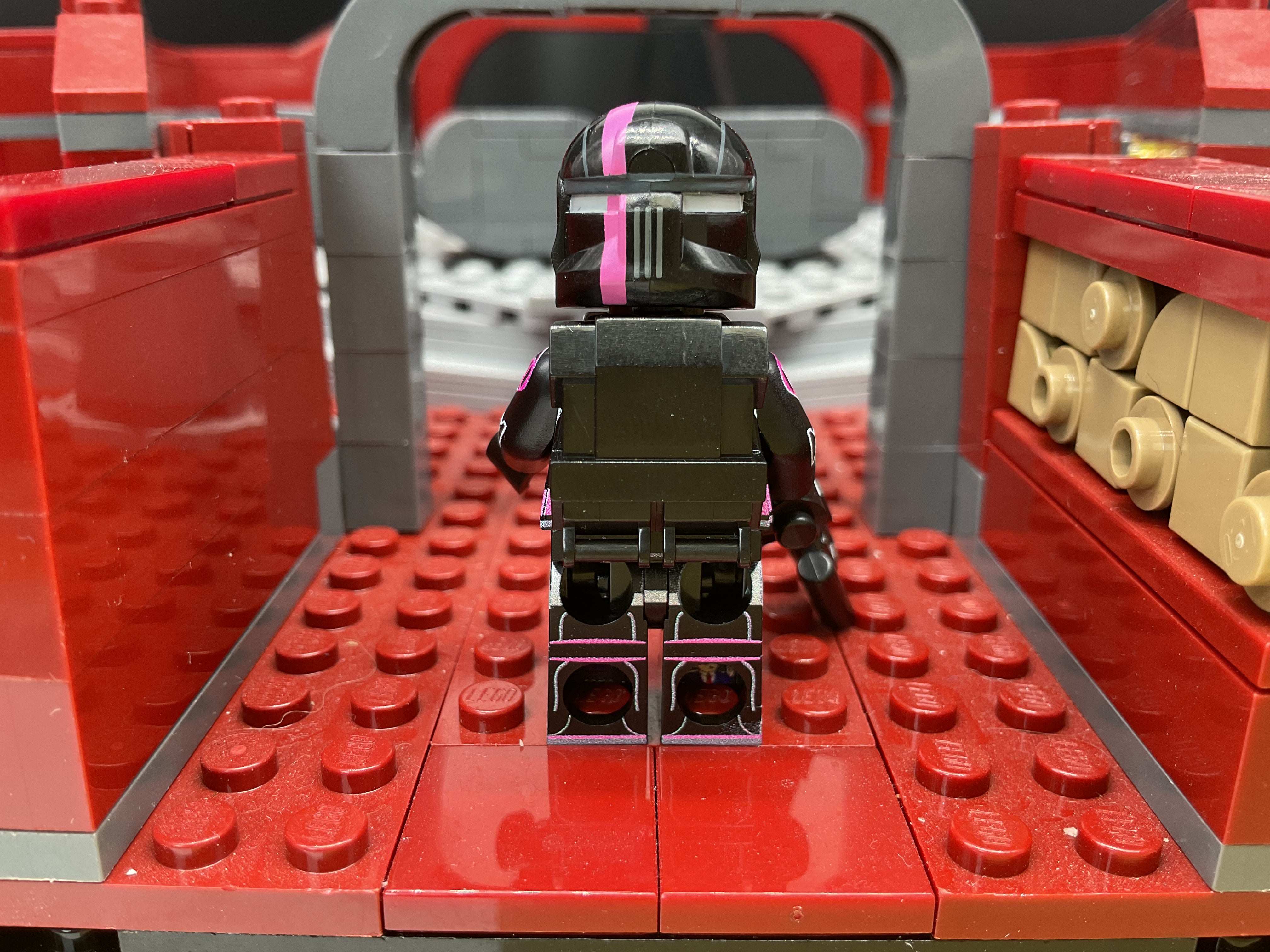 Shadow Pink Commando
