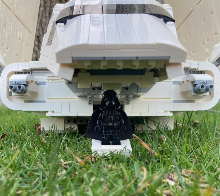 Lego Star selling Wars Imperial Shuttle