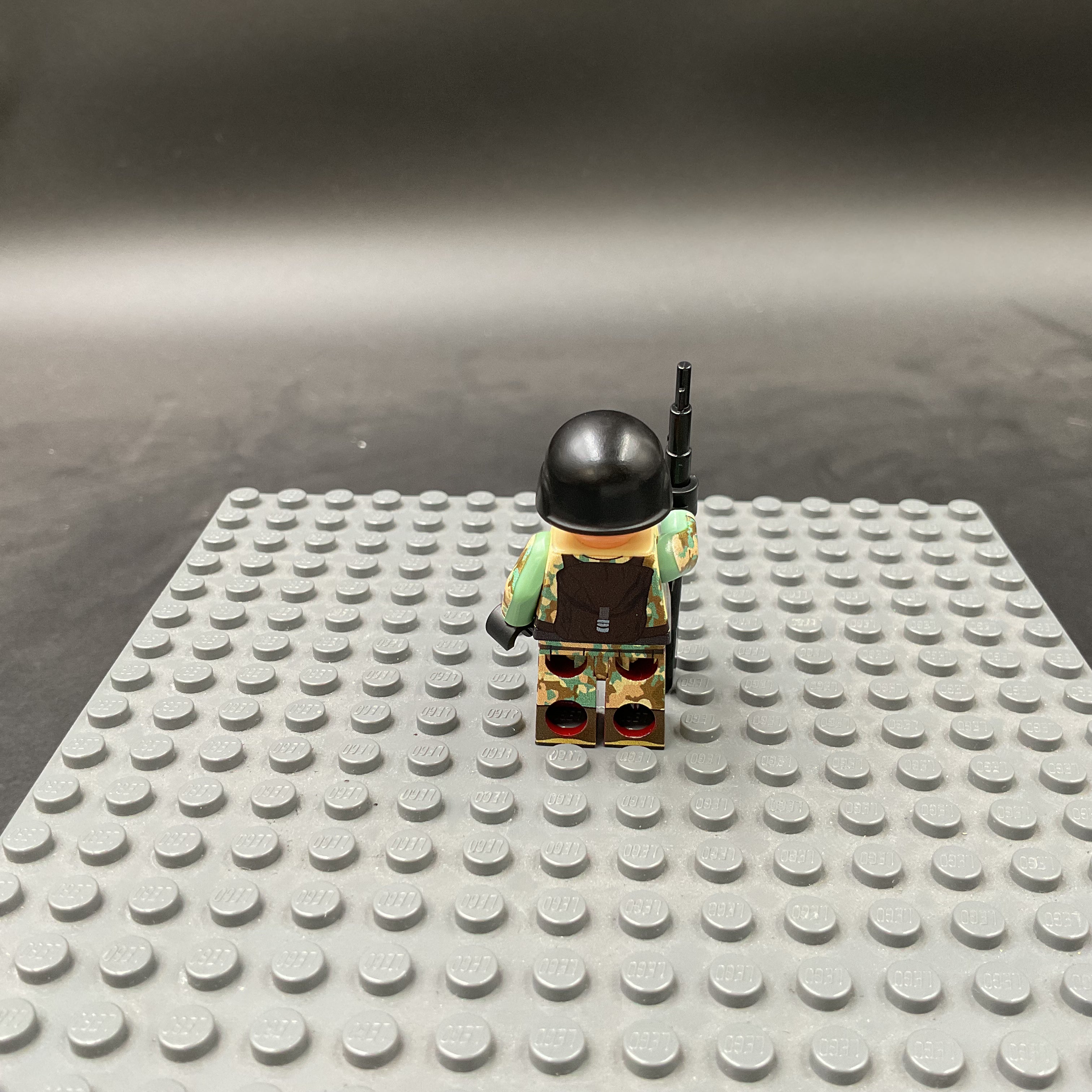 Custom Minifigure #003
