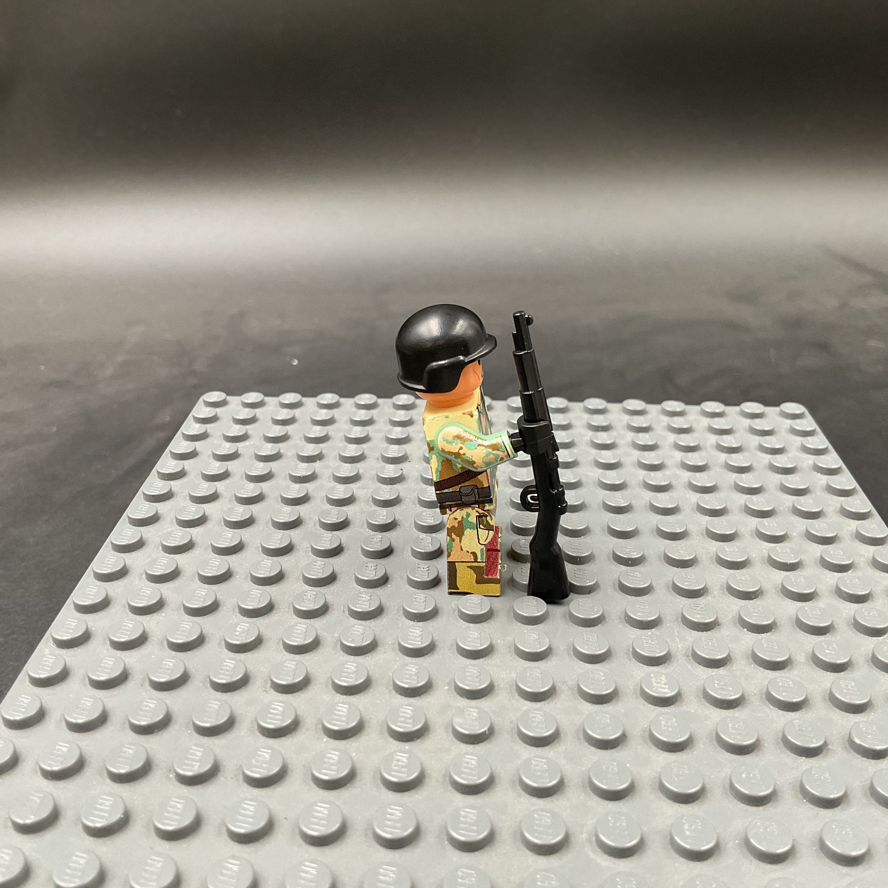 Custom Minifigure #003