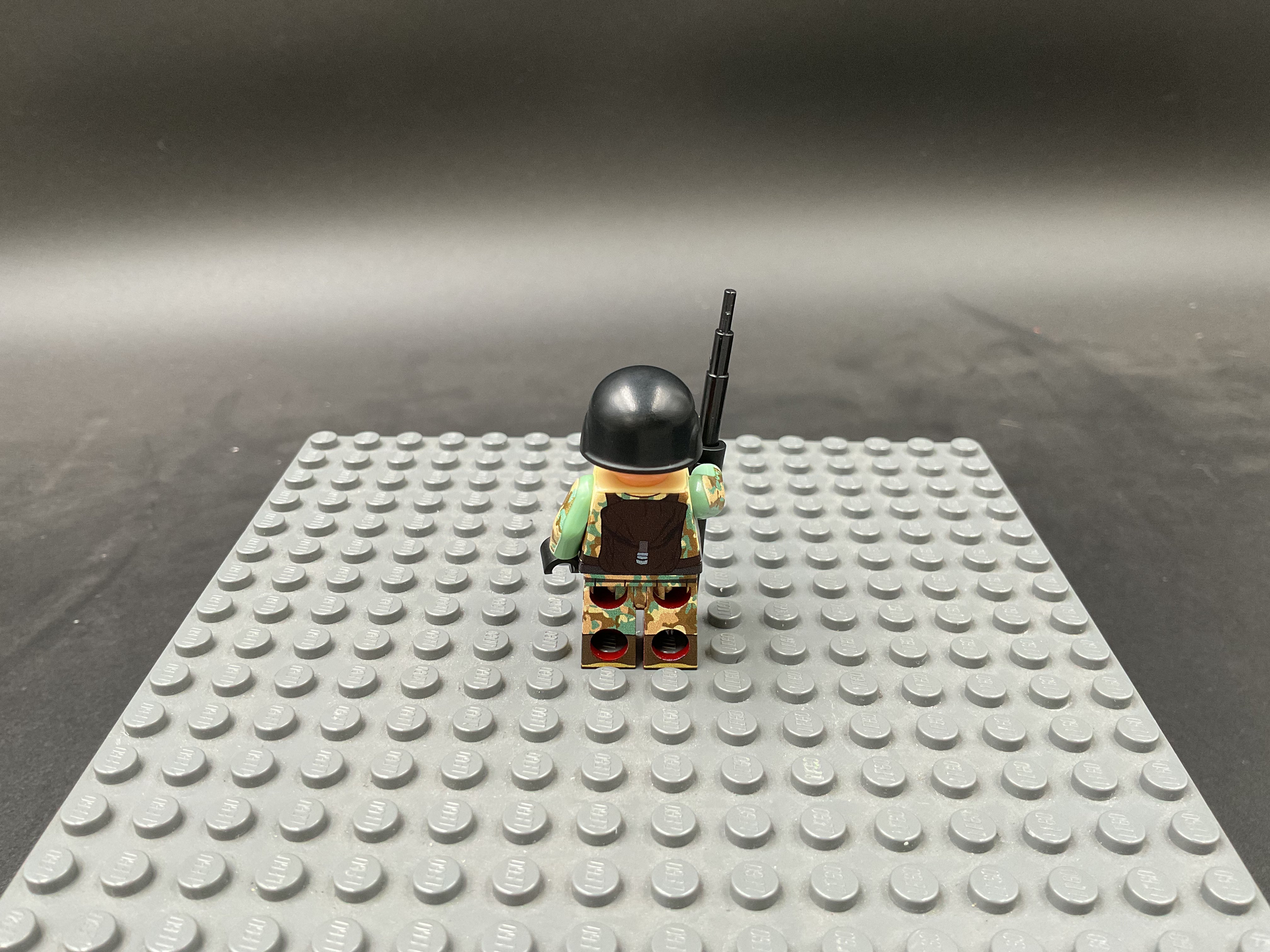 Custom Minifigure #017