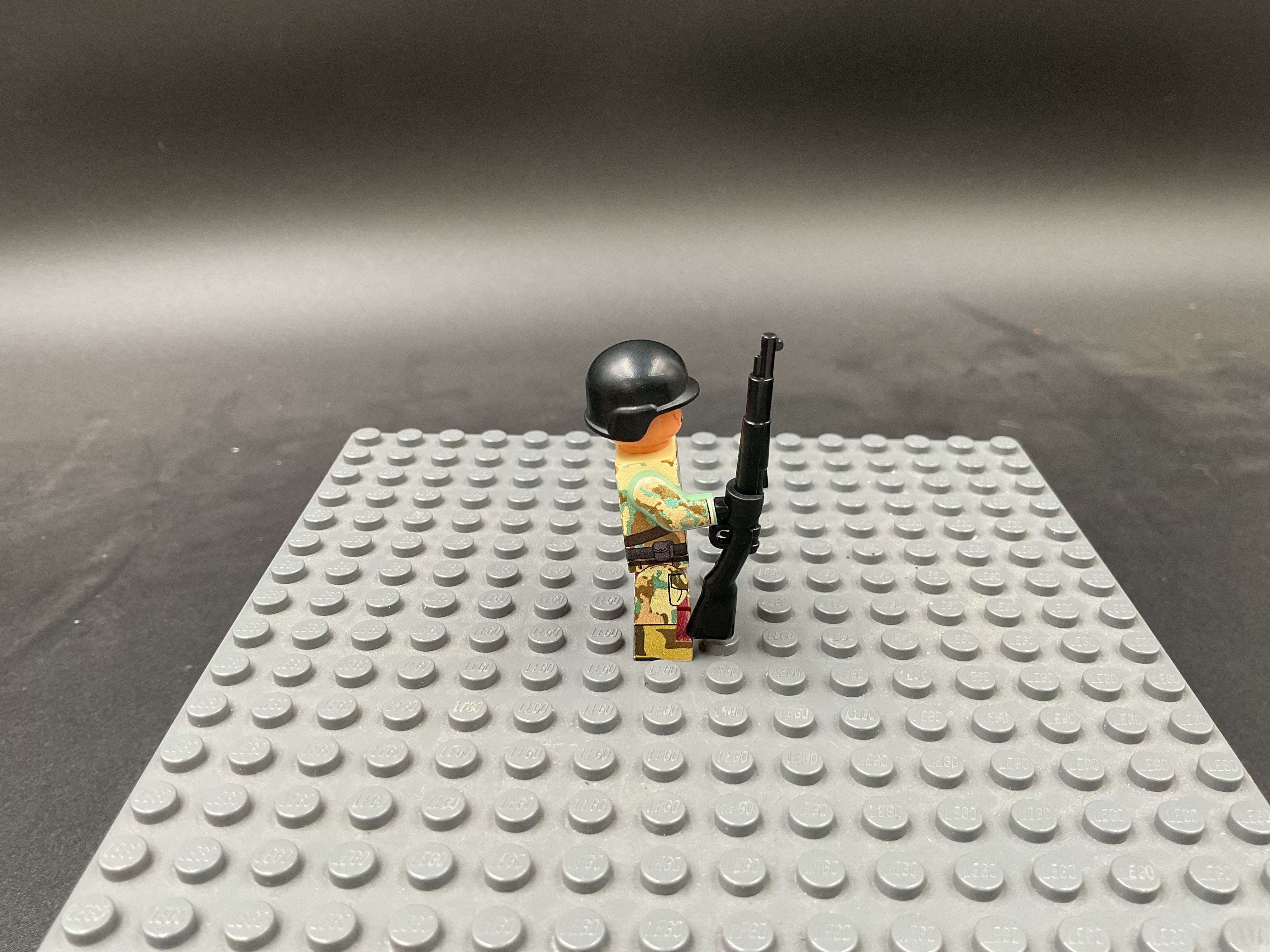 Custom Minifigure #017