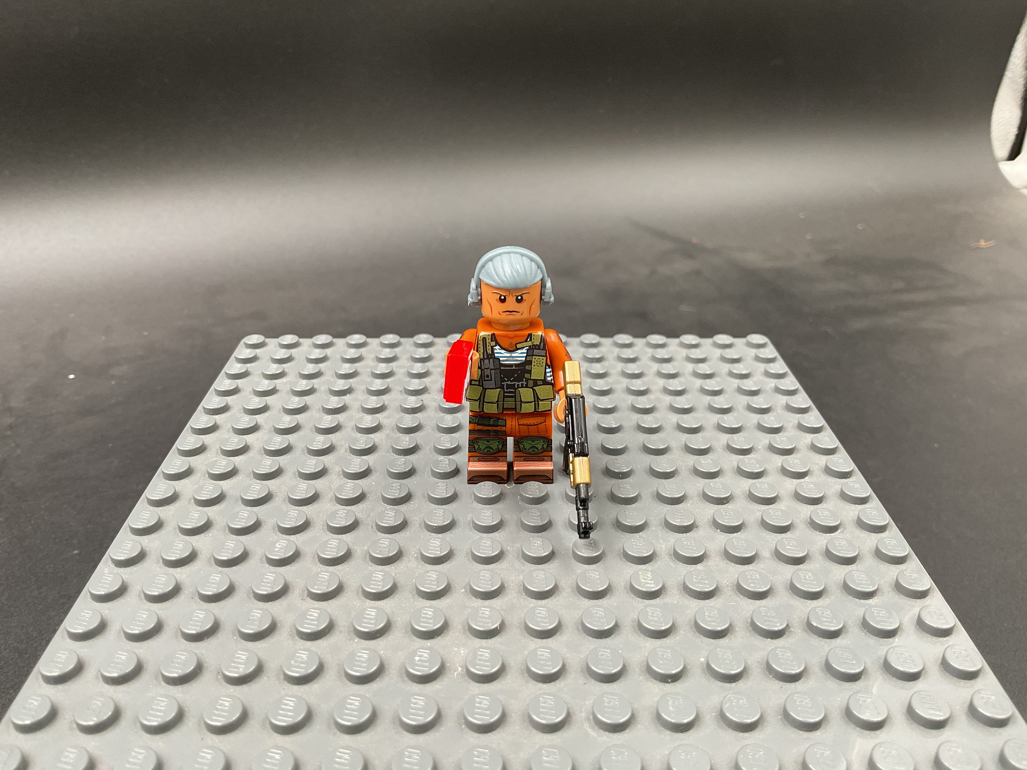 Custom Minifigure #085